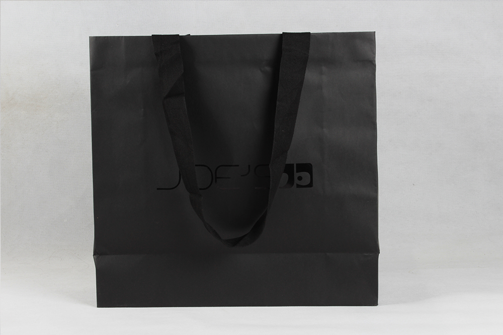 高檔商務型銅版服裝紙袋定制 高檔商務型銅版服裝紙袋定制